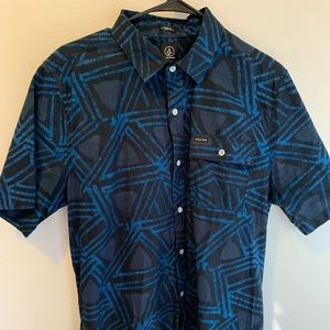 Volcom black and blue button down used